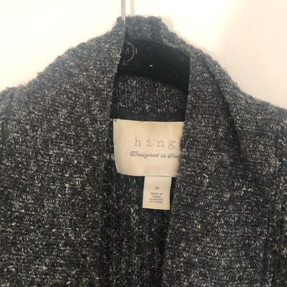 Hinge Bell Sleeve Cardigan EUC - Picture 5 of 7